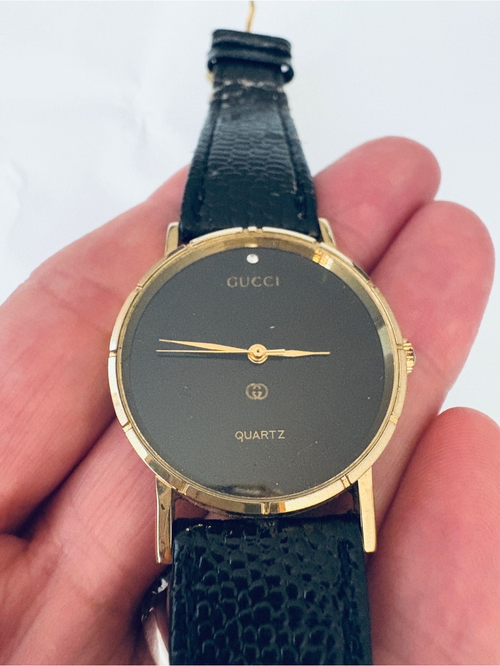 Vintage GUCCI Stack Gold Enamel Black Dial watch